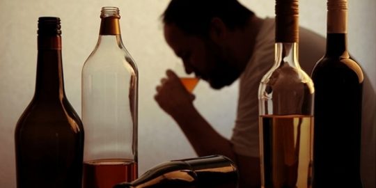 Czy olej CBD pomoże w alkoholizmie?