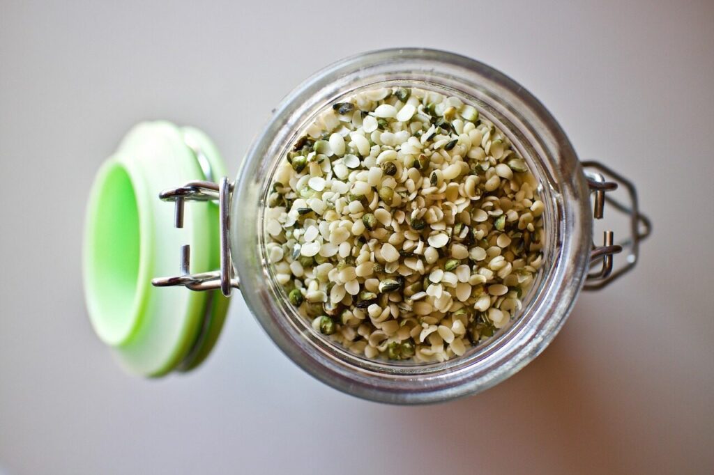 Ziarno konopne jako naturalny składnik kuchni i świadomy wybór konsumenta hemp seeds, hemp seeds shelled, seeds, health, omega3, gluten-free, vegan, nutrition, nature, cholesterol, omega6, foods, to greet, hemp seeds, hemp seeds, hemp seeds, hemp seeds, hemp seeds